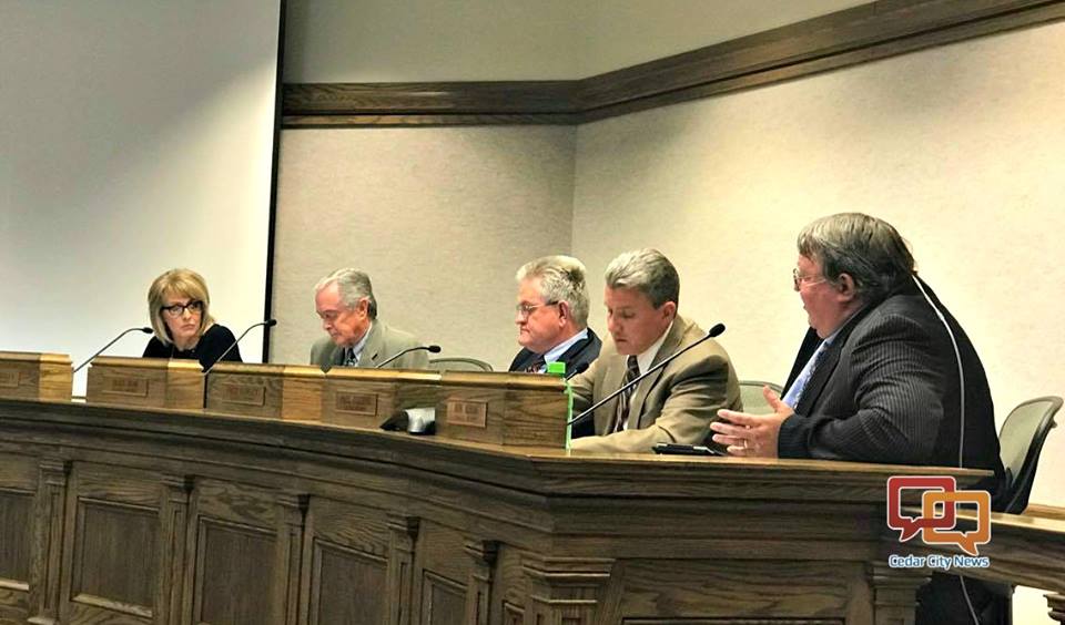 Council debates relationship with Utah League of Cities and Towns